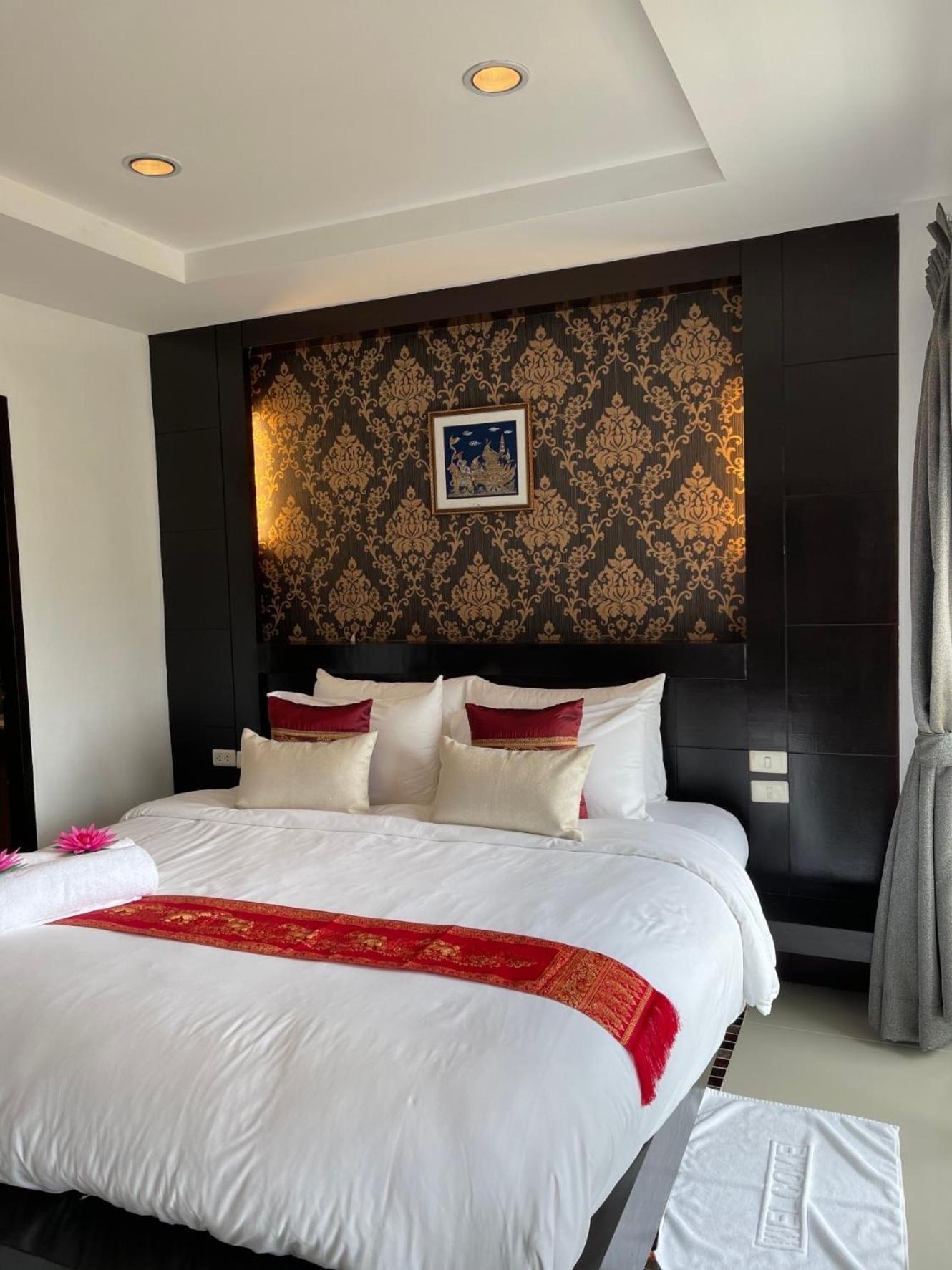 Elephant Room Patong Exterior photo