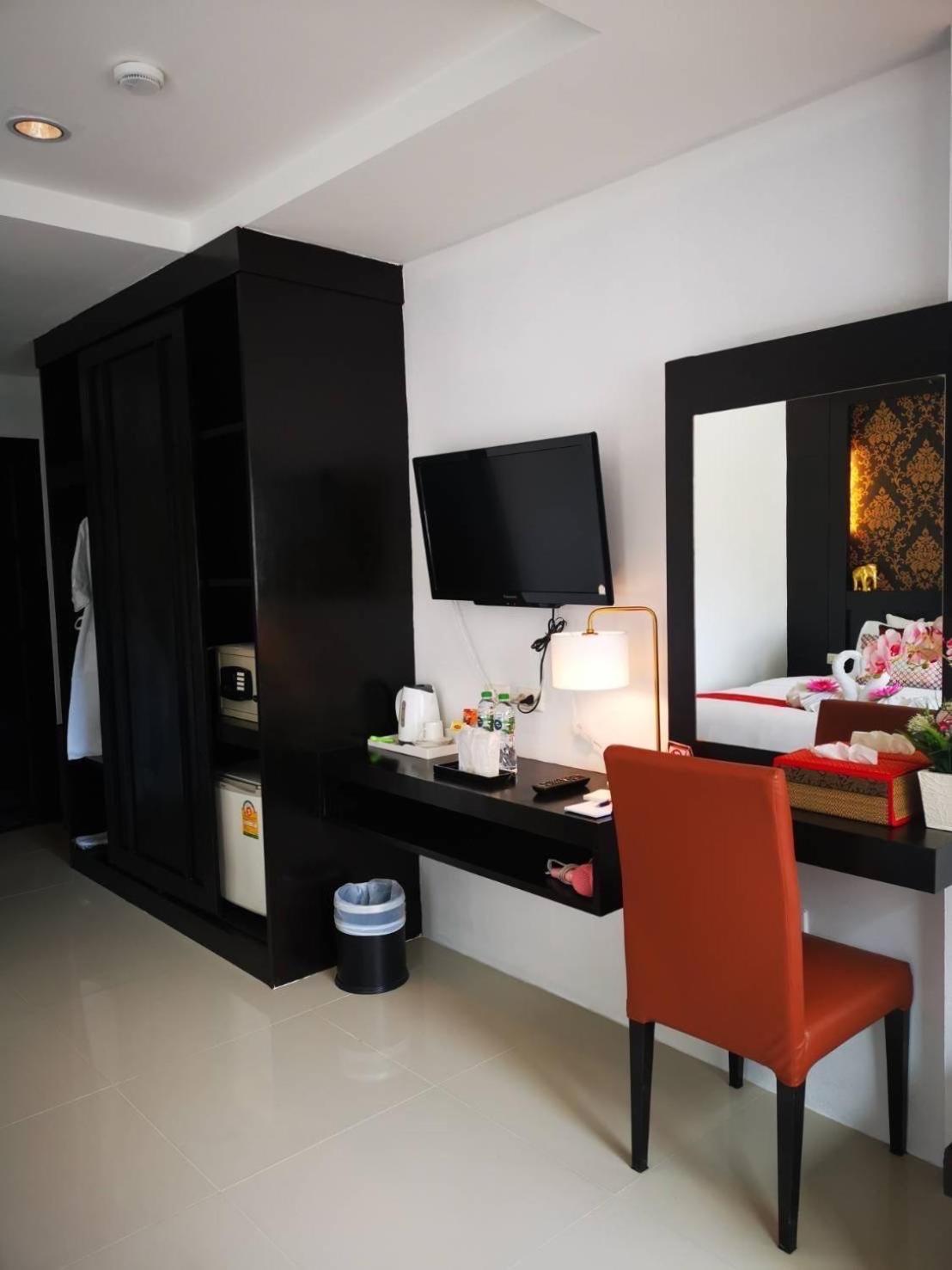 Elephant Room Patong Exterior photo